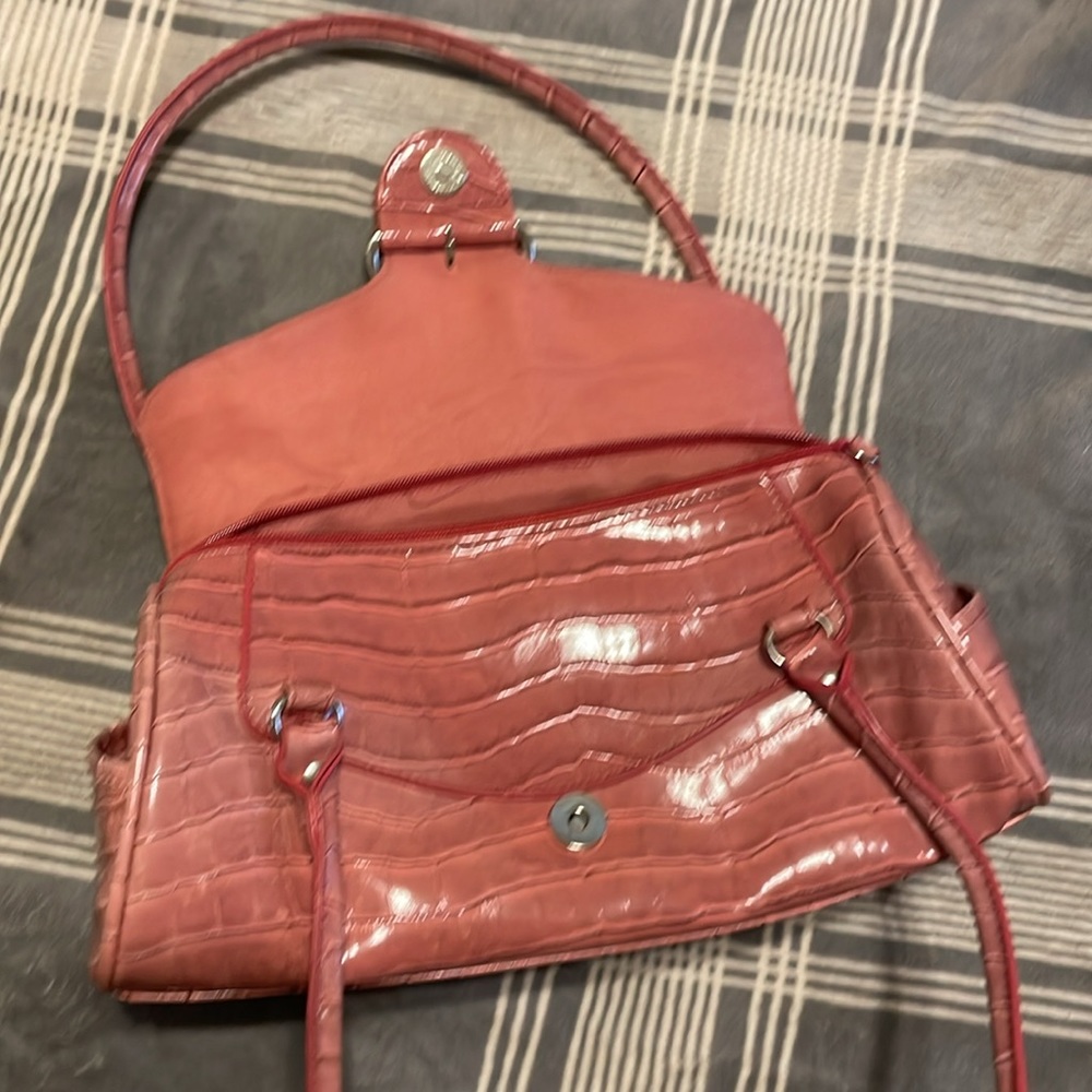 Pink pocketbook - Picture 2 of 3